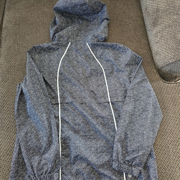 T by Talbots Windbreaker Hoodie Jacket Women M Full Zip BlackWhite   Lightweight - Picture 12 of 14